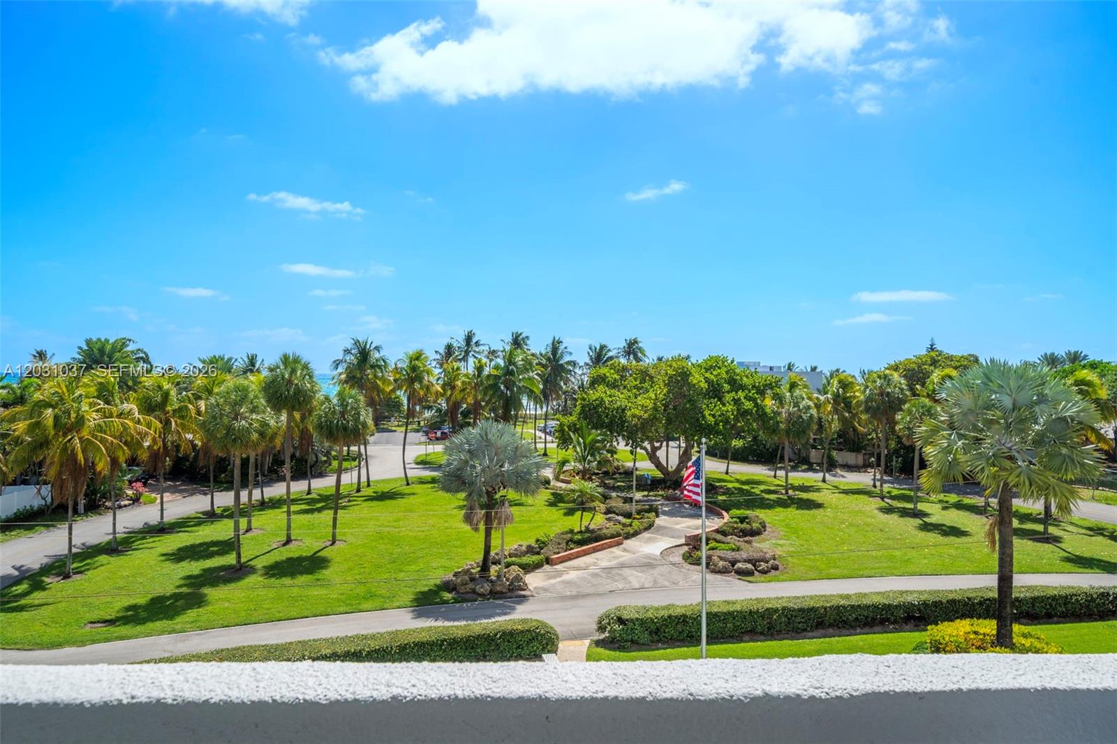 SEA TOWER - Residential Lease