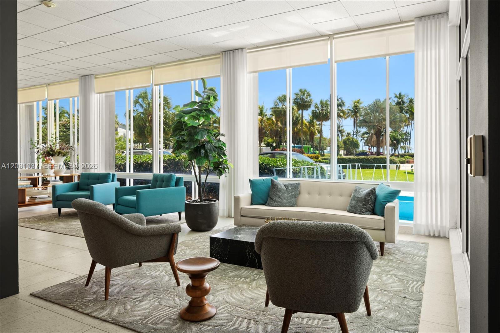 SEA TOWER - Residential Lease