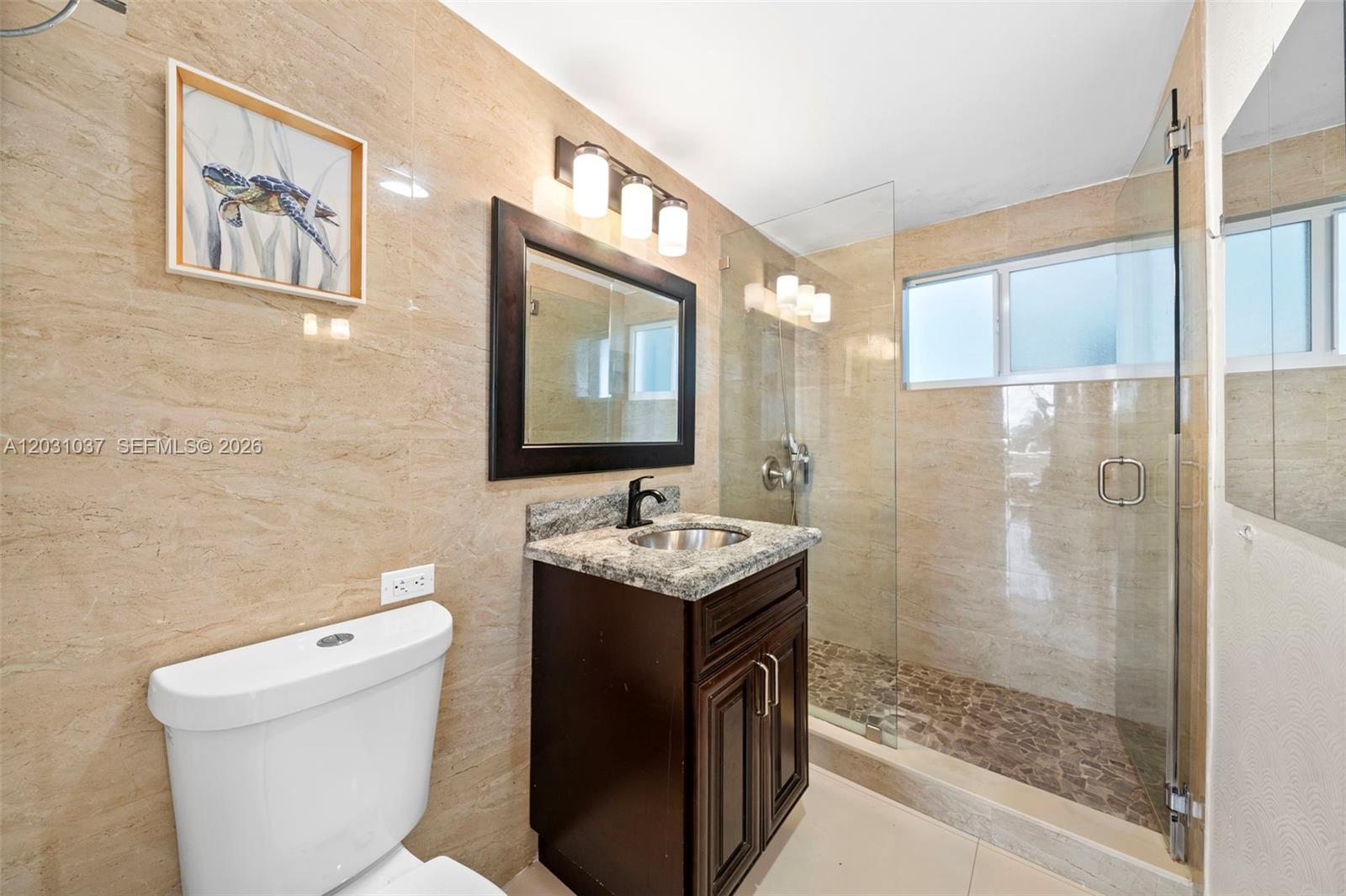 SEA TOWER - Residential Lease