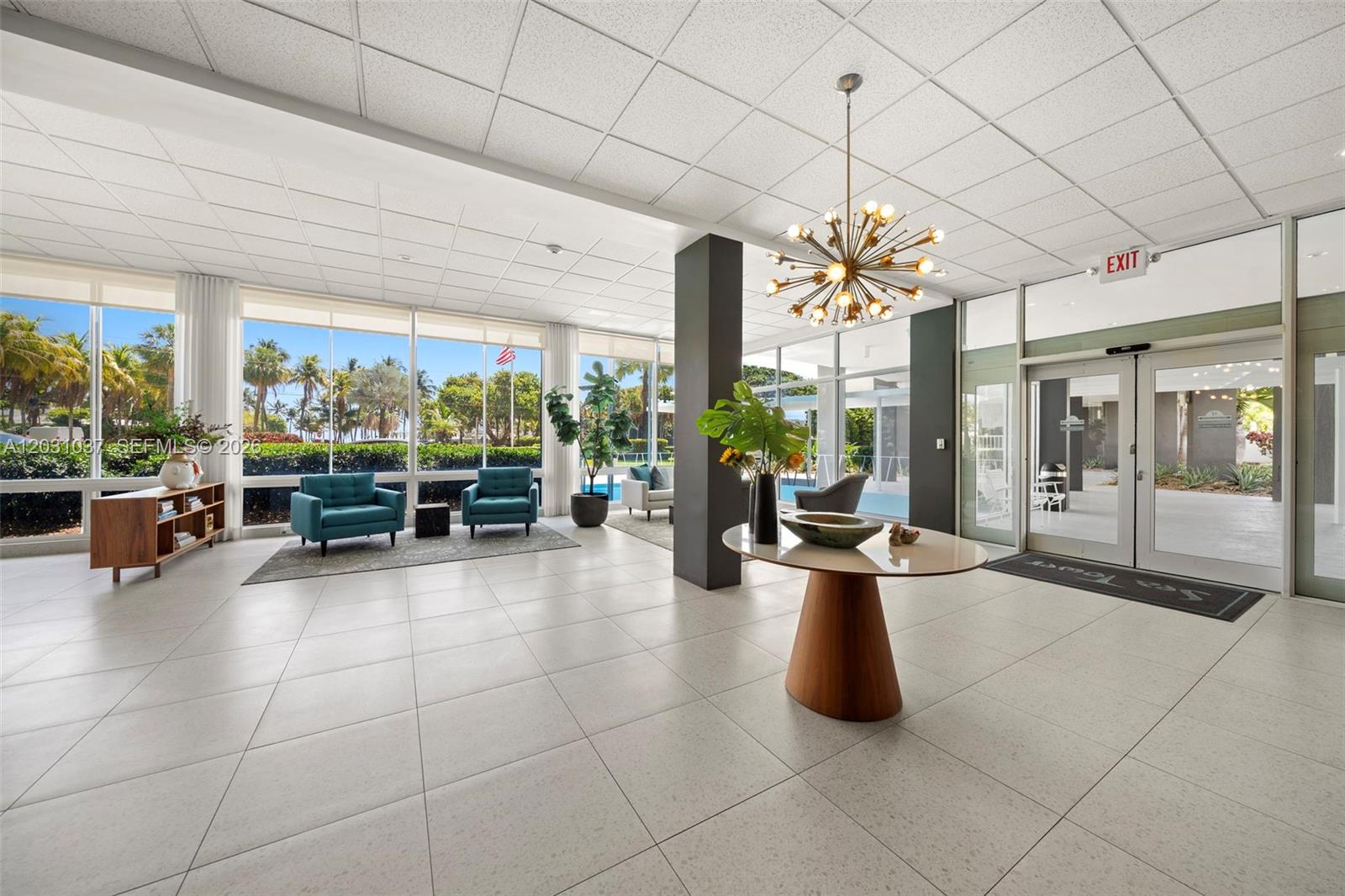 SEA TOWER - Residential Lease