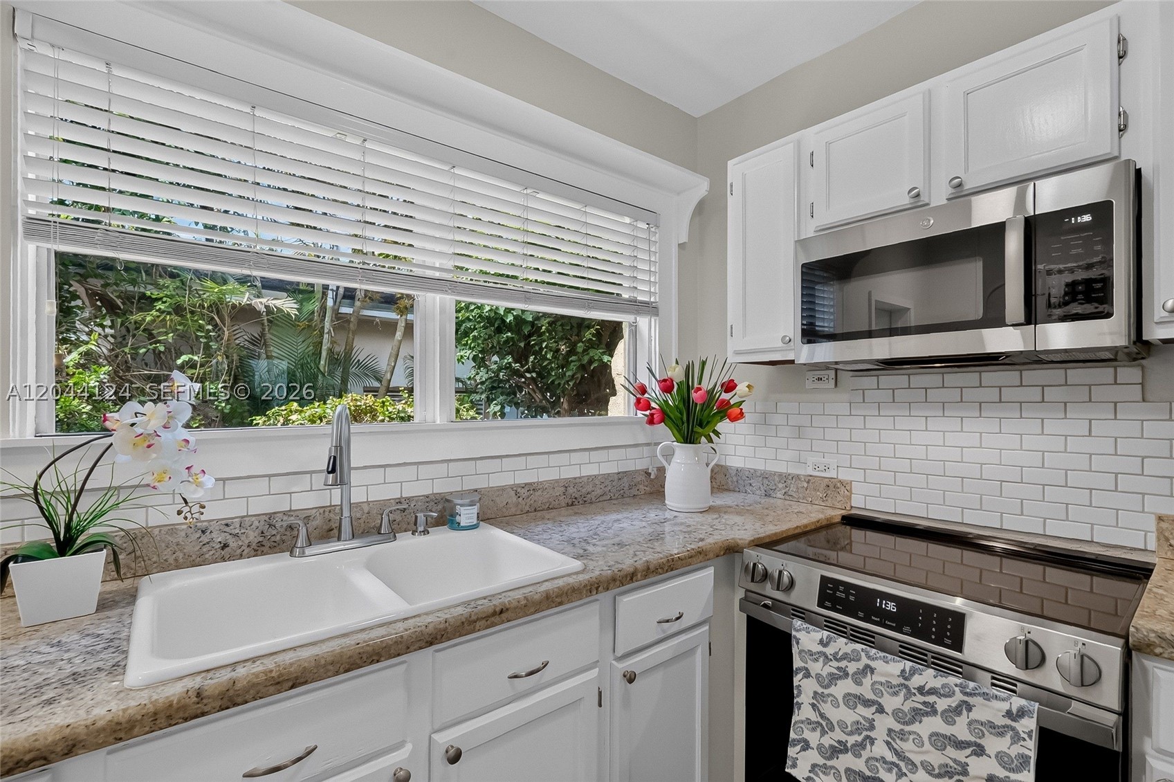 CORAL GABLES GRANADA SEC - Residential