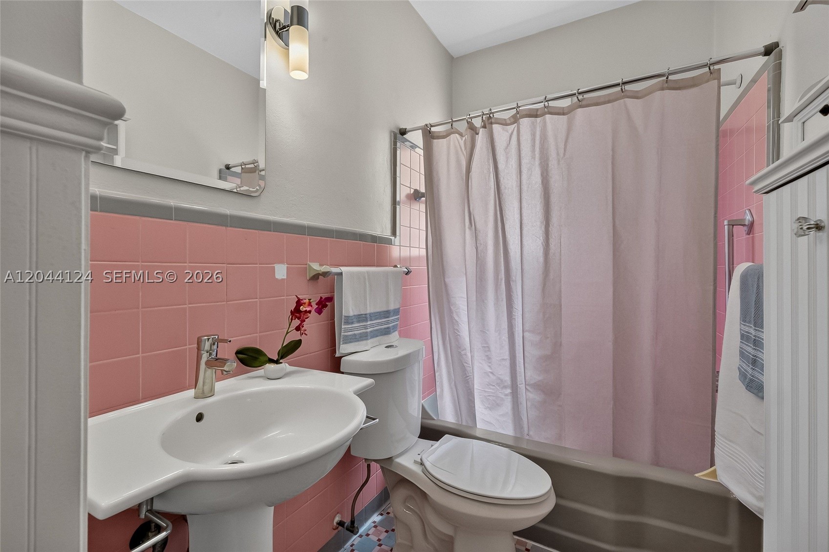 CORAL GABLES GRANADA SEC - Residential