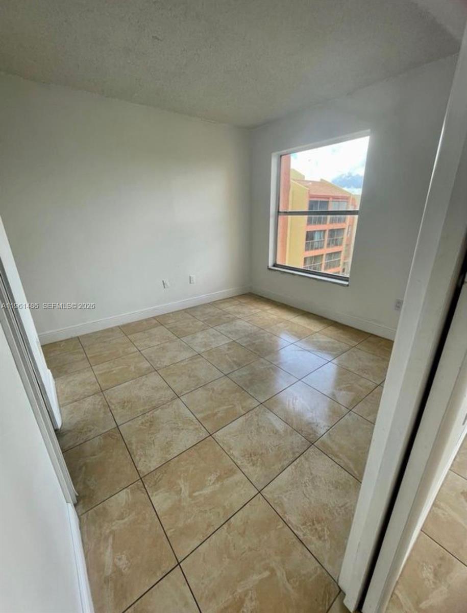 CASTILLIAN CLUB CONDO - Residential