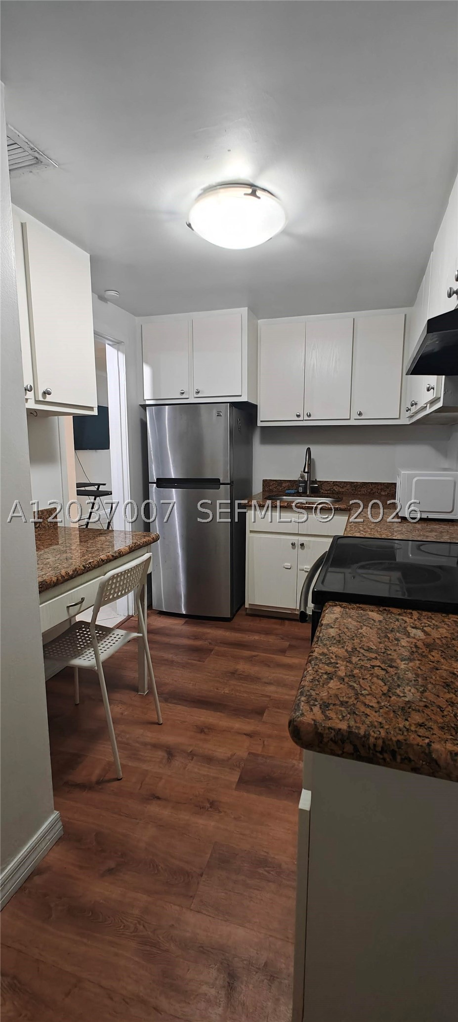 FOUR AMBASSADORS CONDO PH - Residential