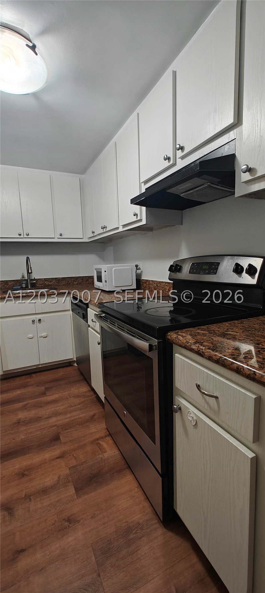 FOUR AMBASSADORS CONDO PH - Residential