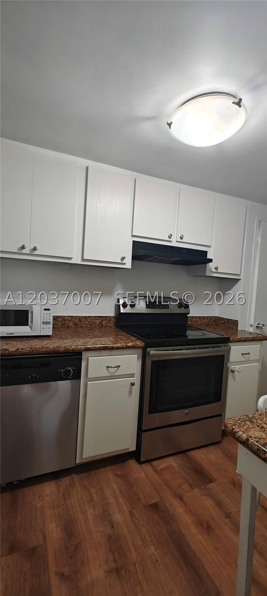 FOUR AMBASSADORS CONDO PH - Residential