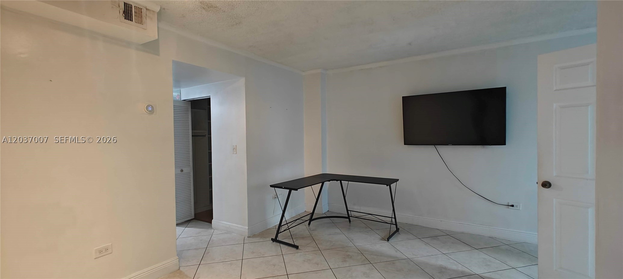 FOUR AMBASSADORS CONDO PH - Residential