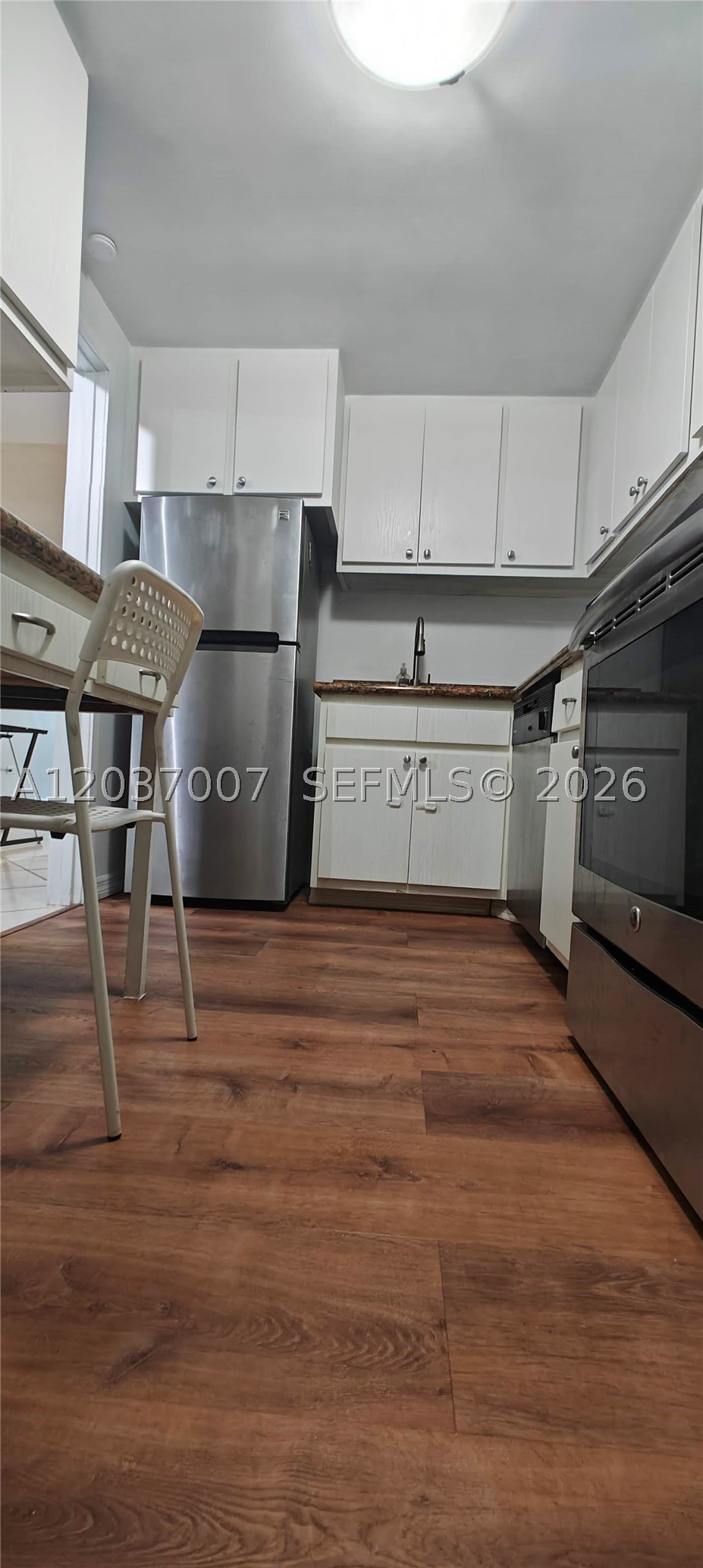 FOUR AMBASSADORS CONDO PH - Residential