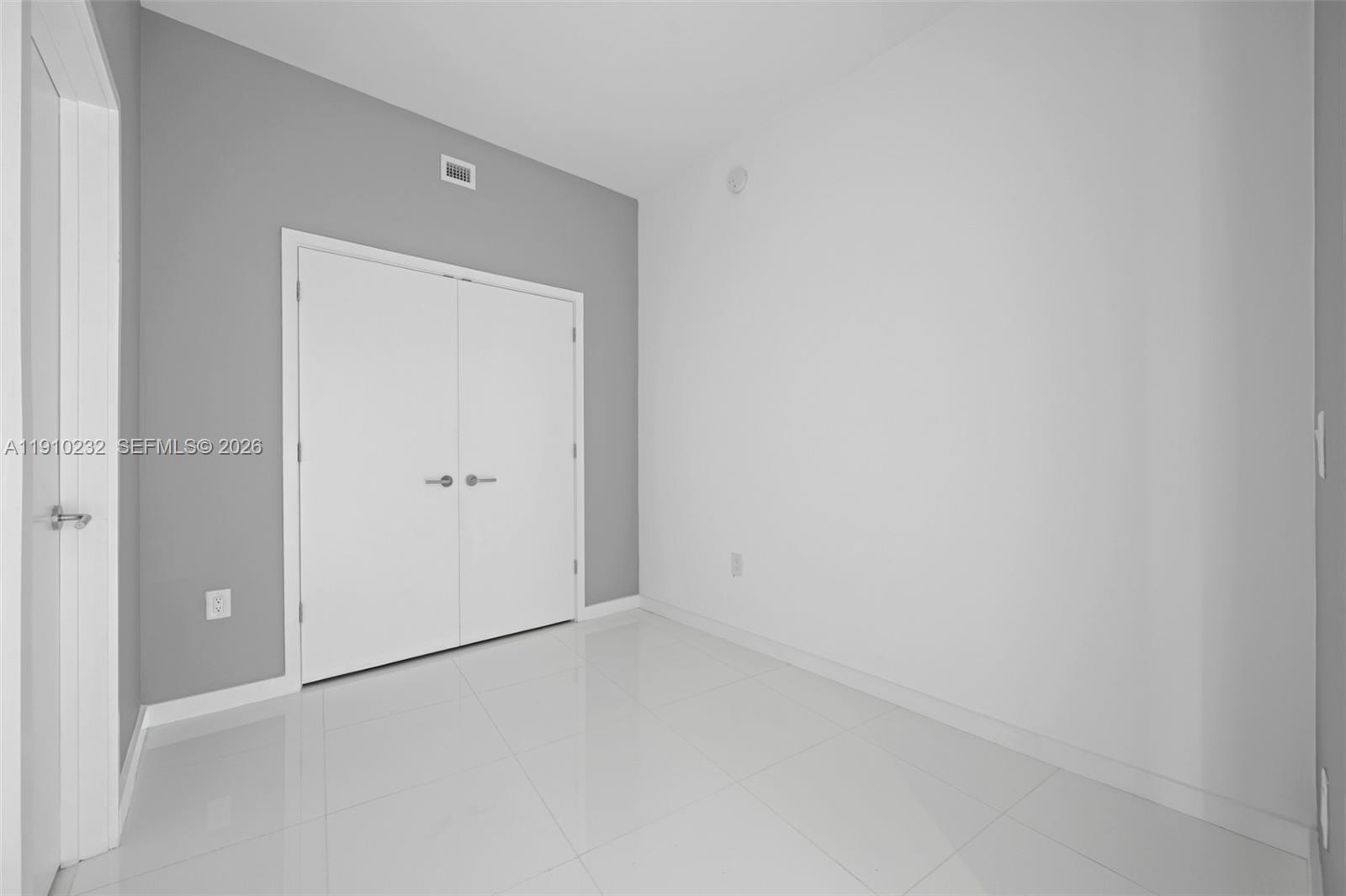 PARAMOUNT MIAMI WORLDCENT - Residential