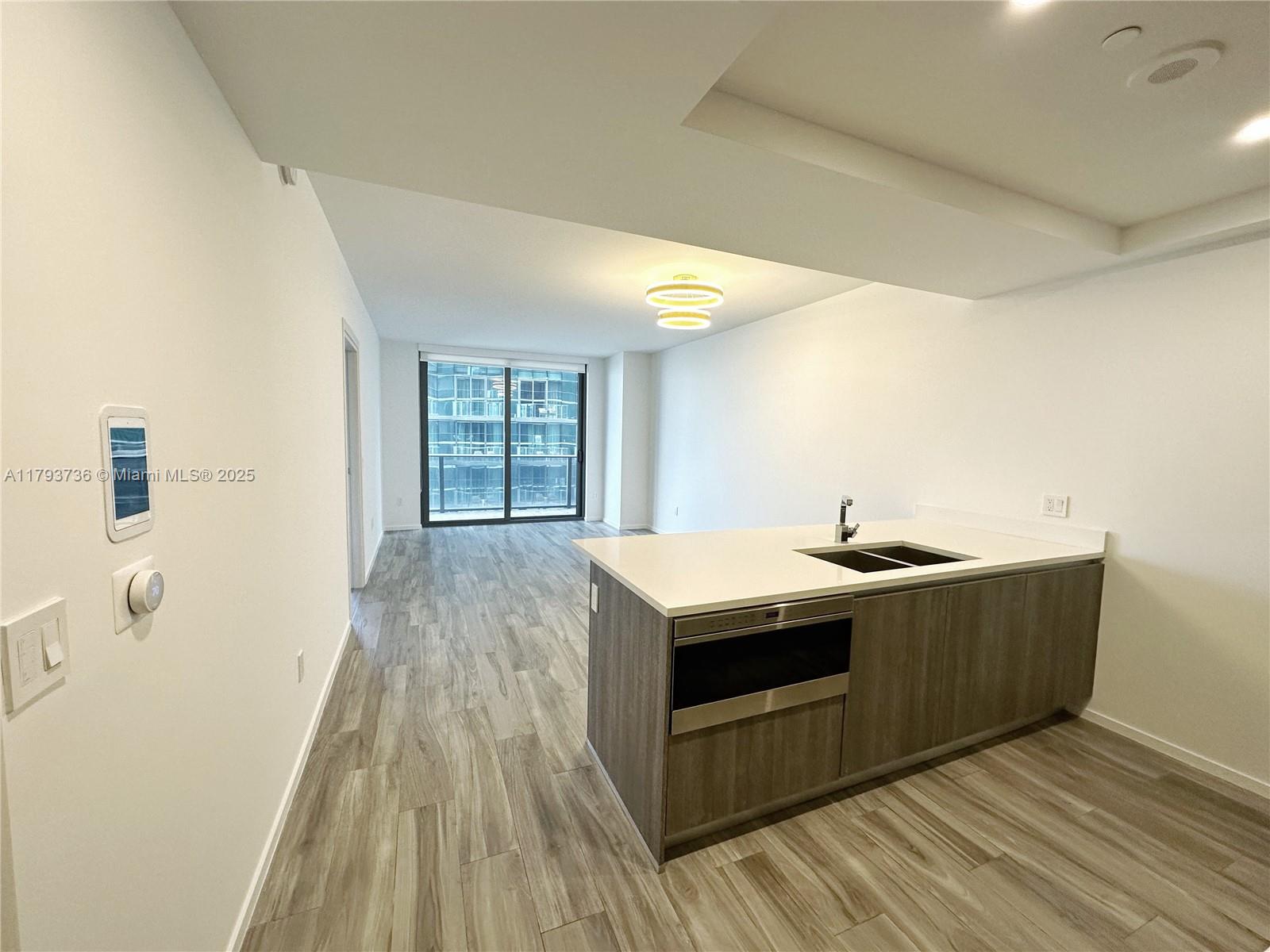 801 SMA RESIDENCES CONDO - Residential Lease