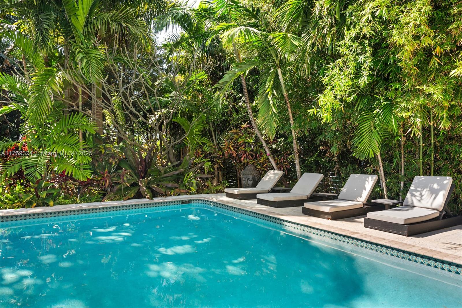GOLDEN BEACH SEC C - Residential