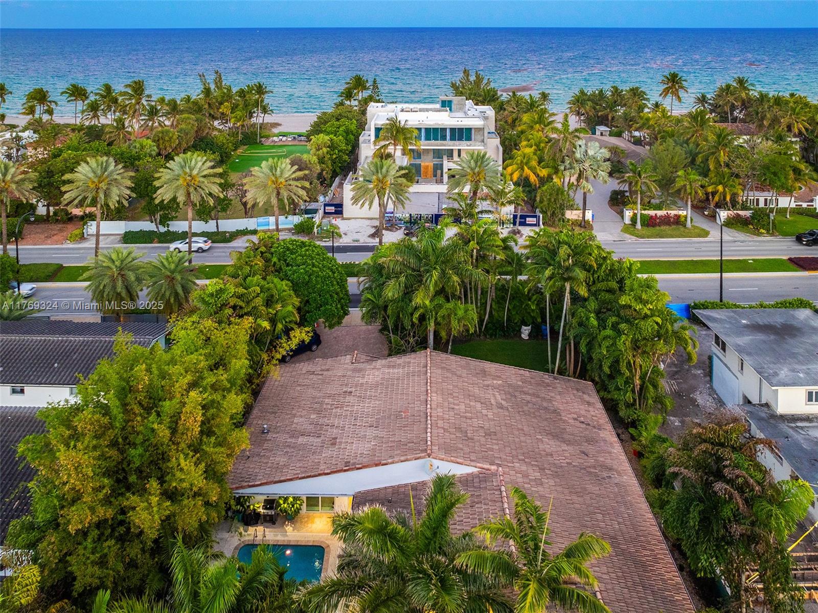 GOLDEN BEACH SEC C - Residential