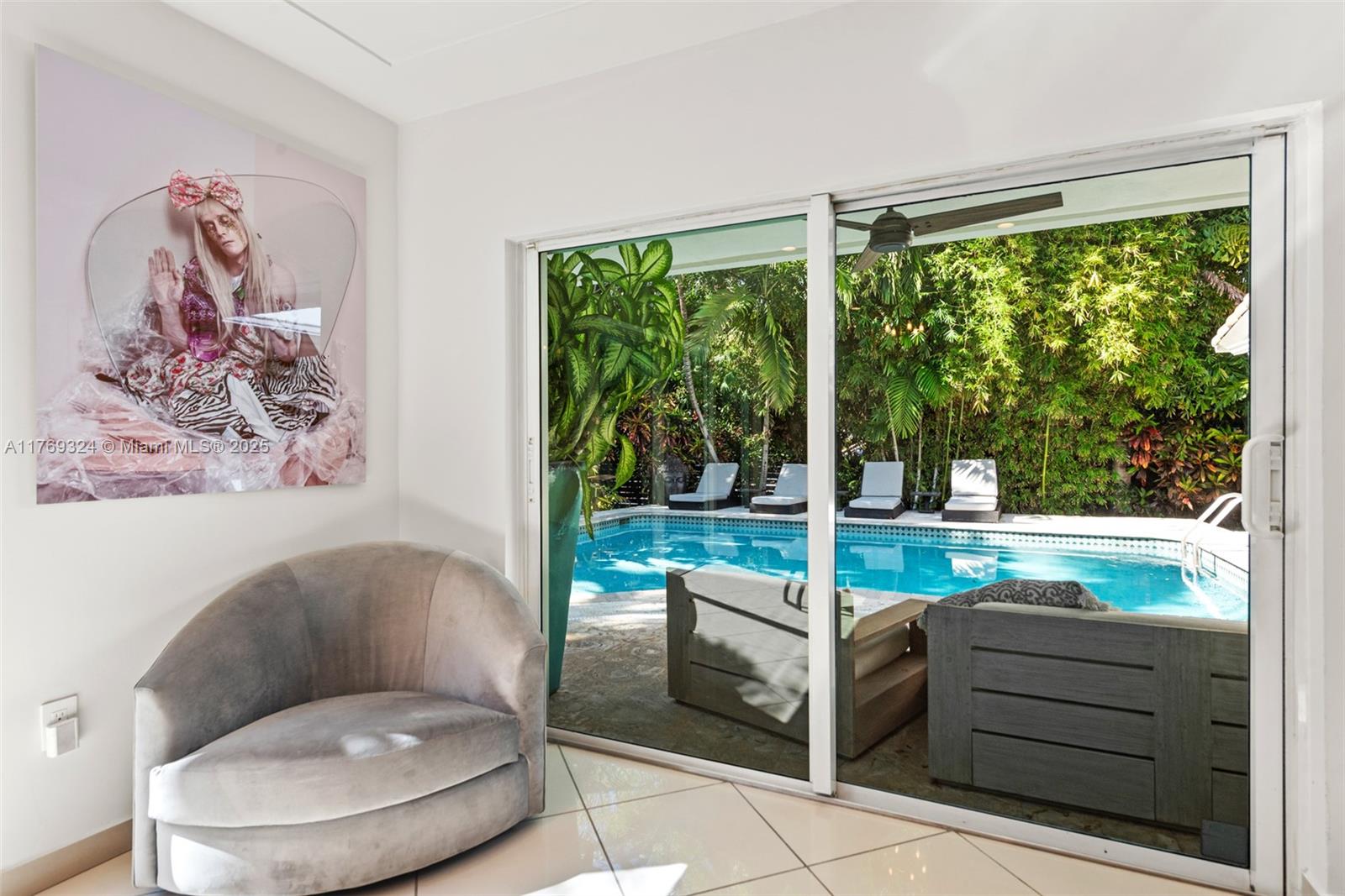 GOLDEN BEACH SEC C - Residential