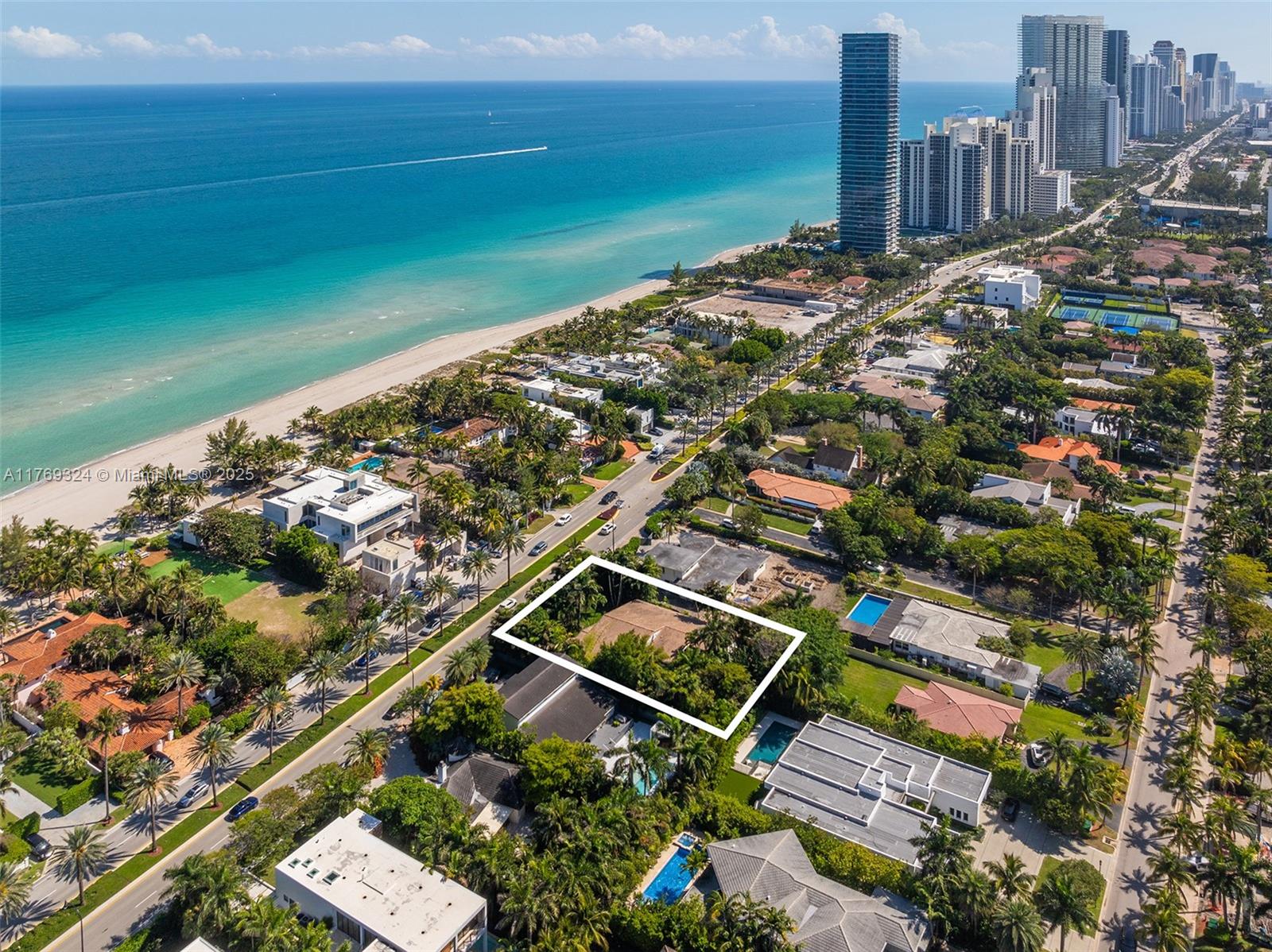 GOLDEN BEACH SEC C - Residential