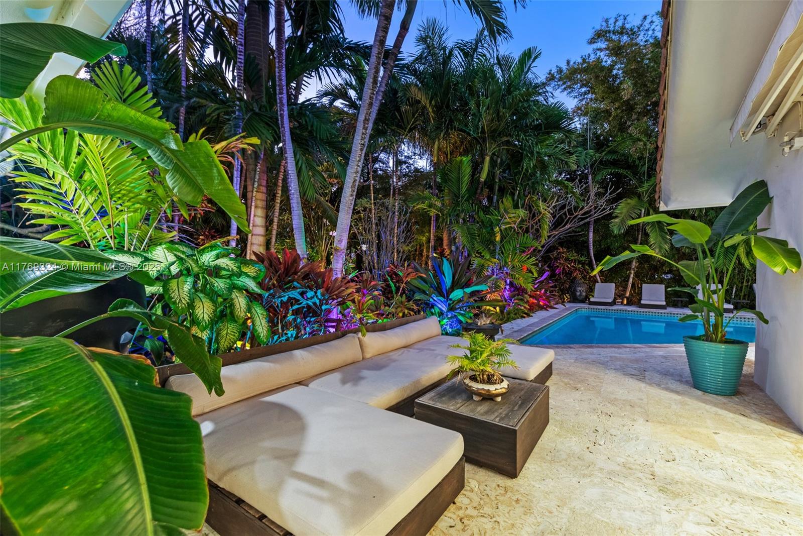 GOLDEN BEACH SEC C - Residential
