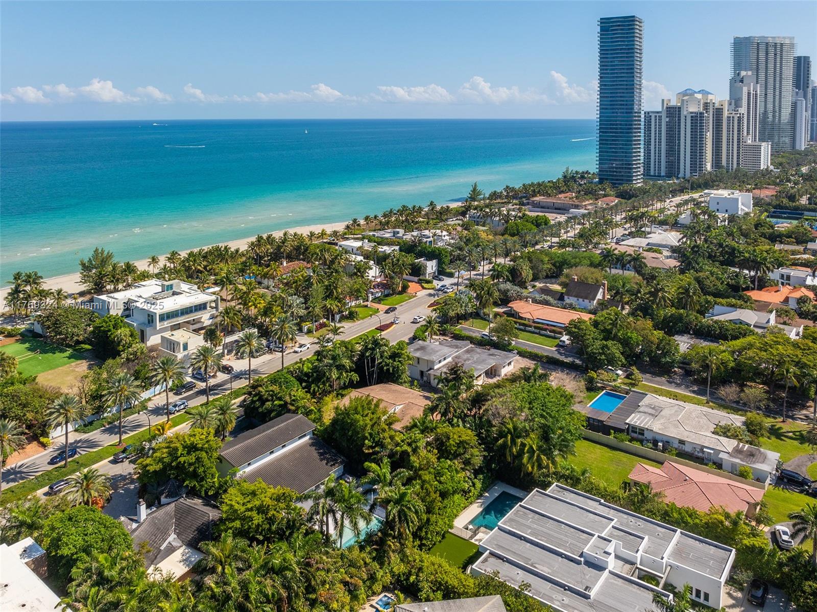 GOLDEN BEACH SEC C - Residential