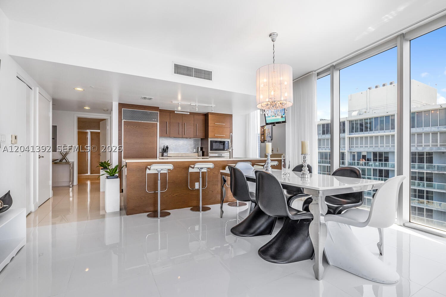 ICONBRICKELL CONDO NO 1 - Residential
