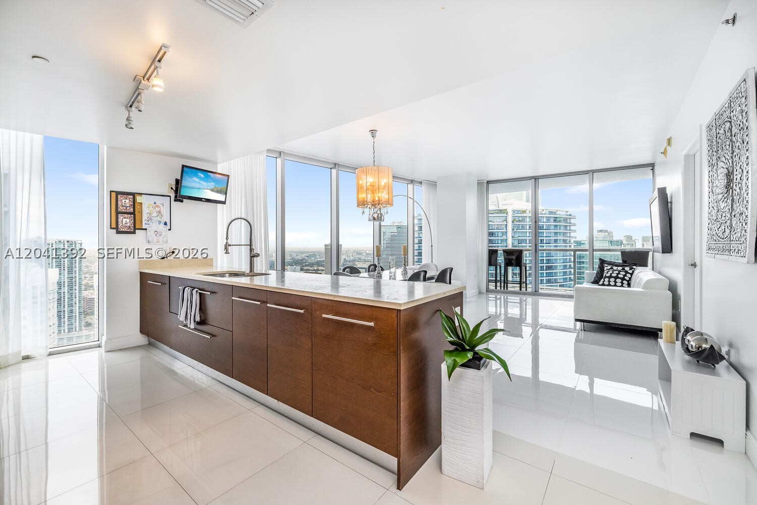 ICONBRICKELL CONDO NO 1 - Residential