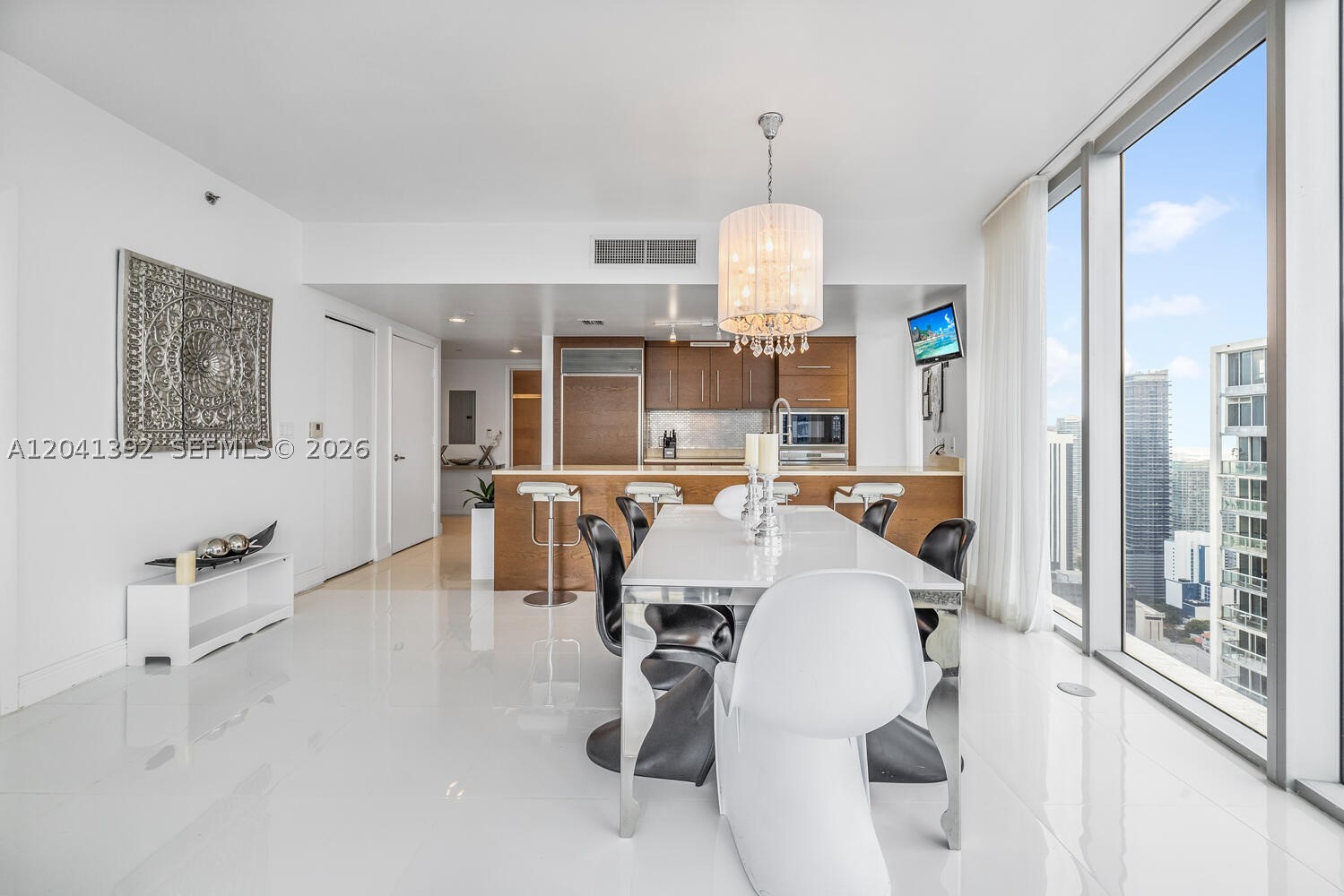 ICONBRICKELL CONDO NO 1 - Residential