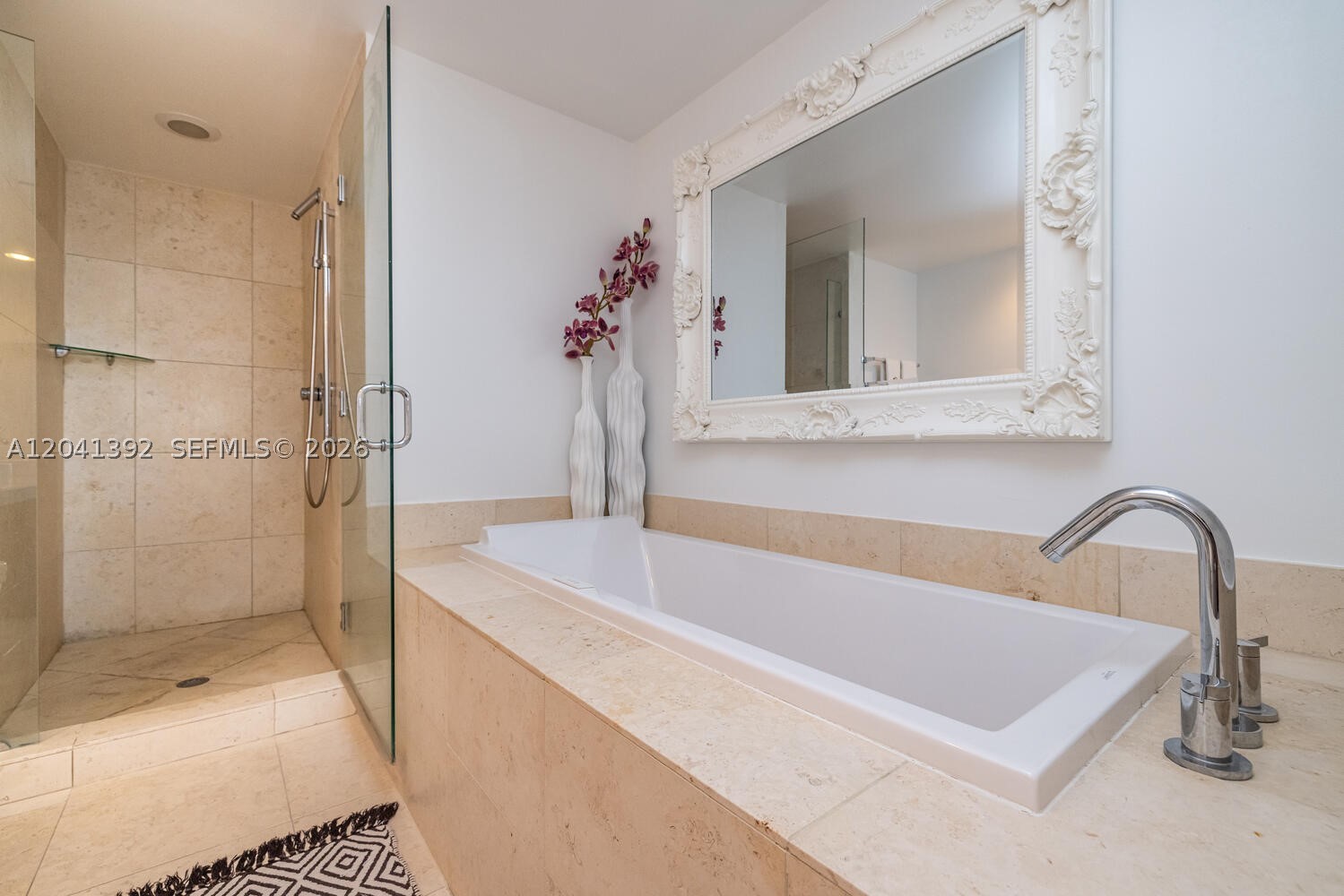 ICONBRICKELL CONDO NO 1 - Residential