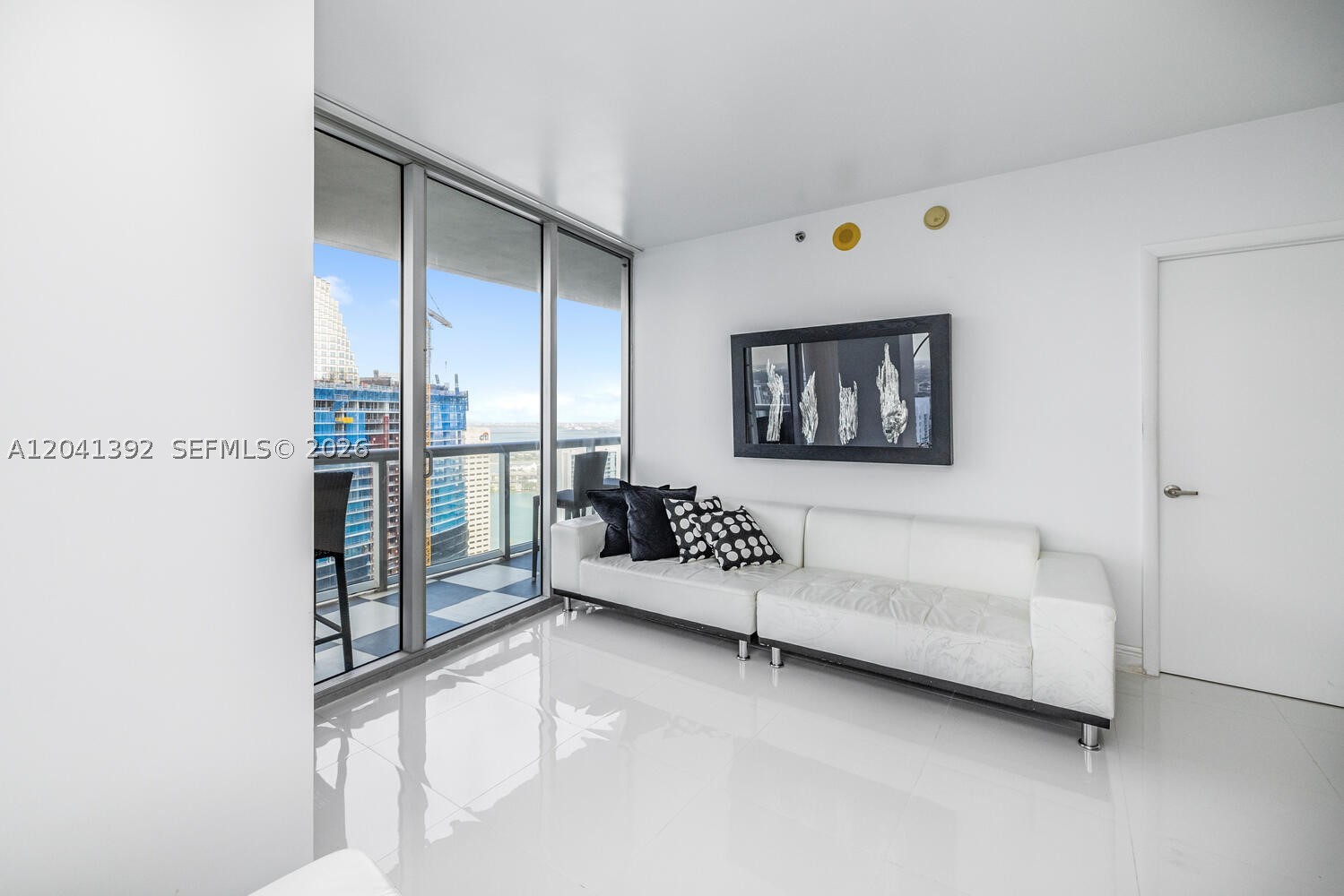 ICONBRICKELL CONDO NO 1 - Residential