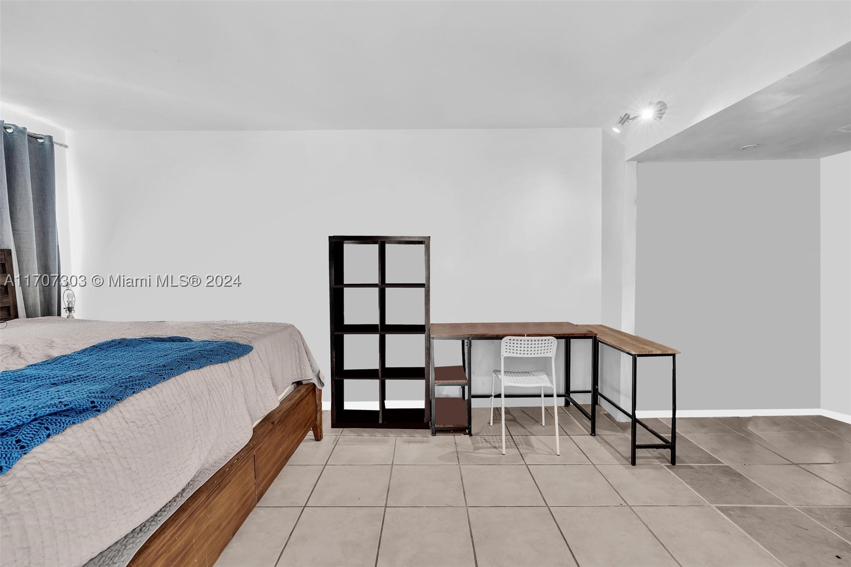 OCTAGON TOWERS I CONDO - Residential