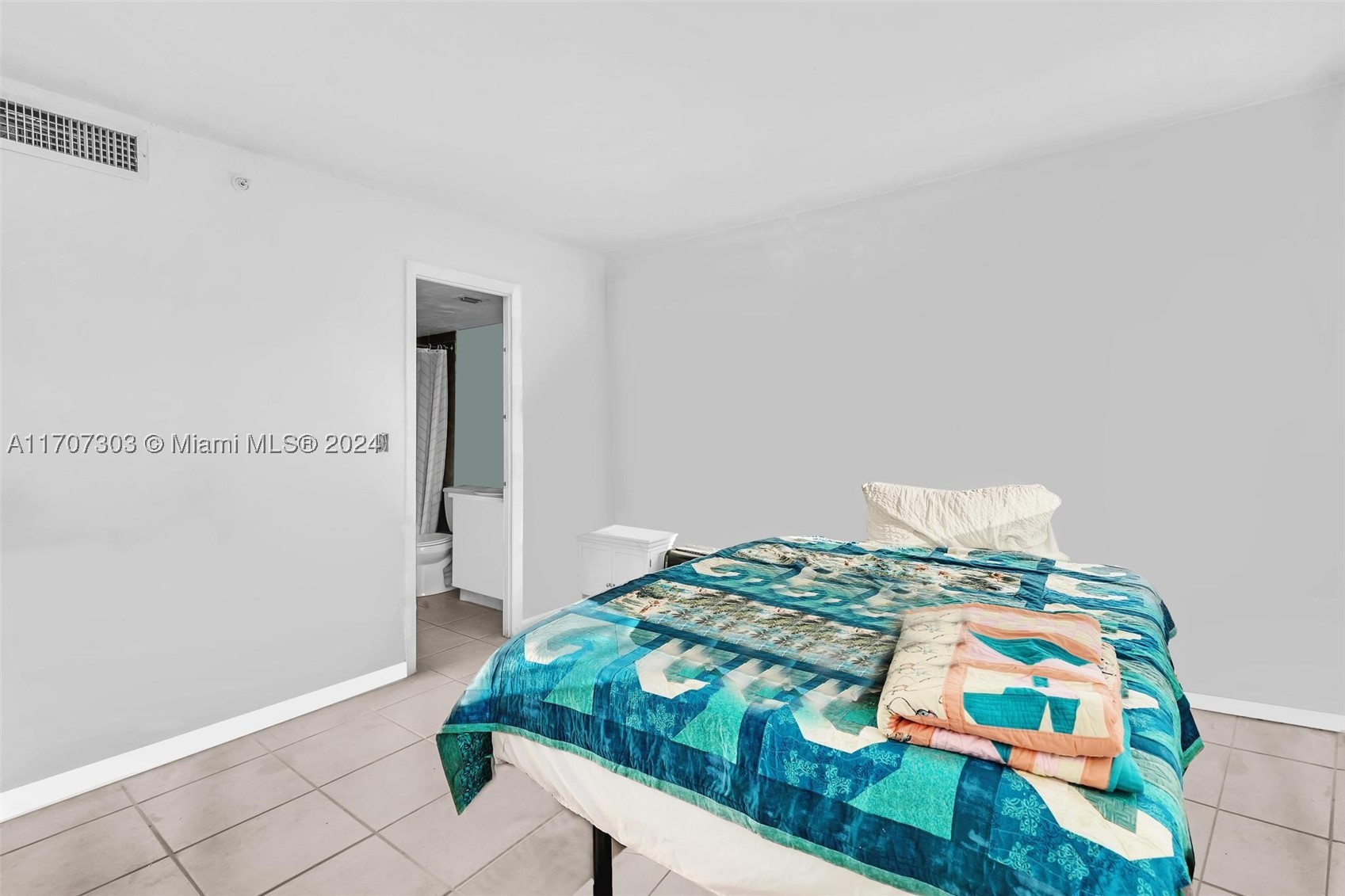 OCTAGON TOWERS I CONDO - Residential