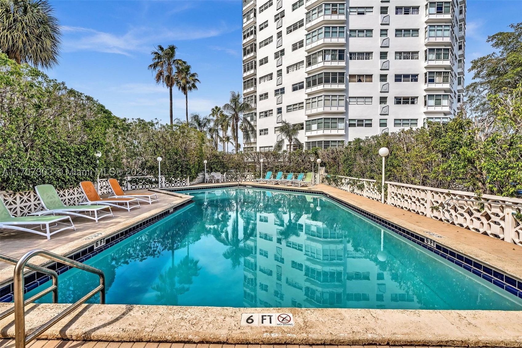OCTAGON TOWERS I CONDO - Residential