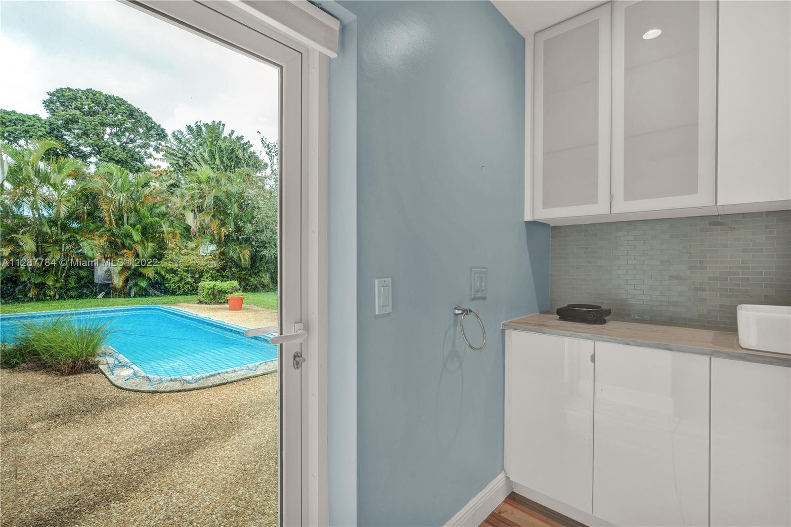 PLANTATION PARK 10 ADD - Residential Lease