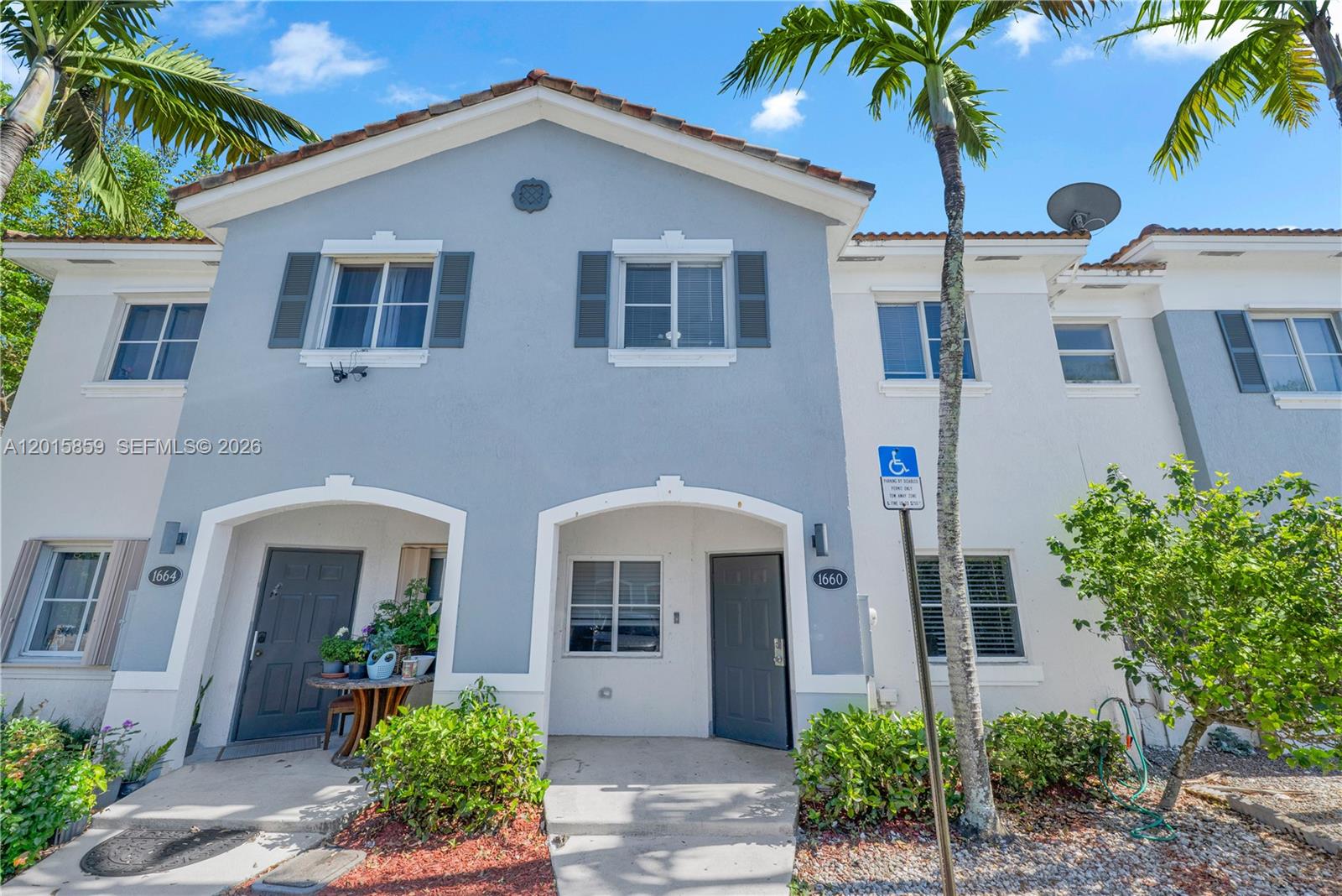 Beautifully maintained townhome in the highly sought-after Venetia Groves community, offering 3 spacious bedrooms, 2 full bathrooms, and an additional guest powder room. Enjoy stunning lake views from your private patio — the perfect setting for relaxing or entertaining family and friends.
This inviting home also features assigned parking along with ample guest parking conveniently located throughout the community. A wonderful opportunity to enjoy comfort, convenience, and serene waterfront living in a desirable neighborhood.