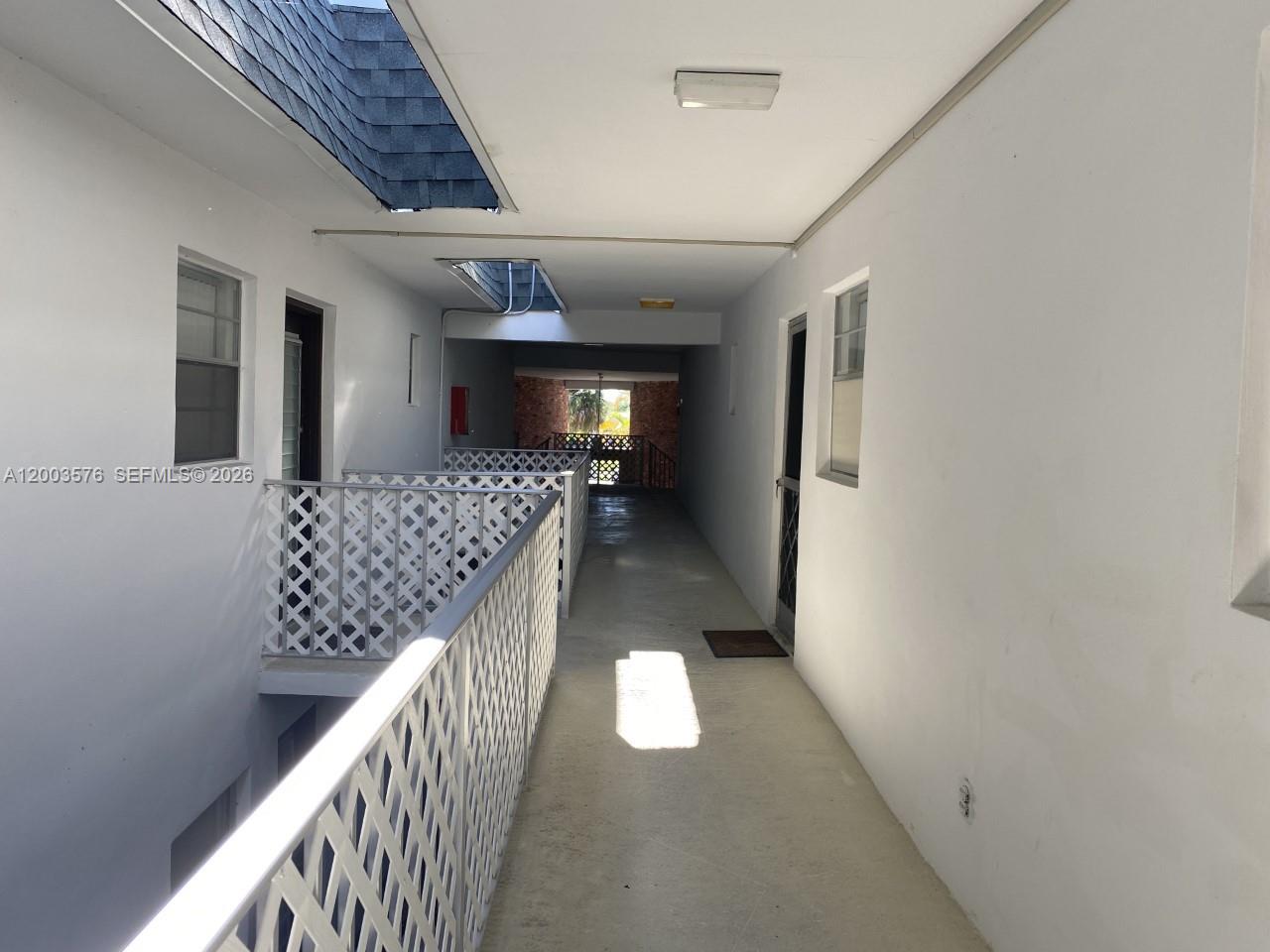 MARGATE VILLAGE PH I COND - Residential Lease