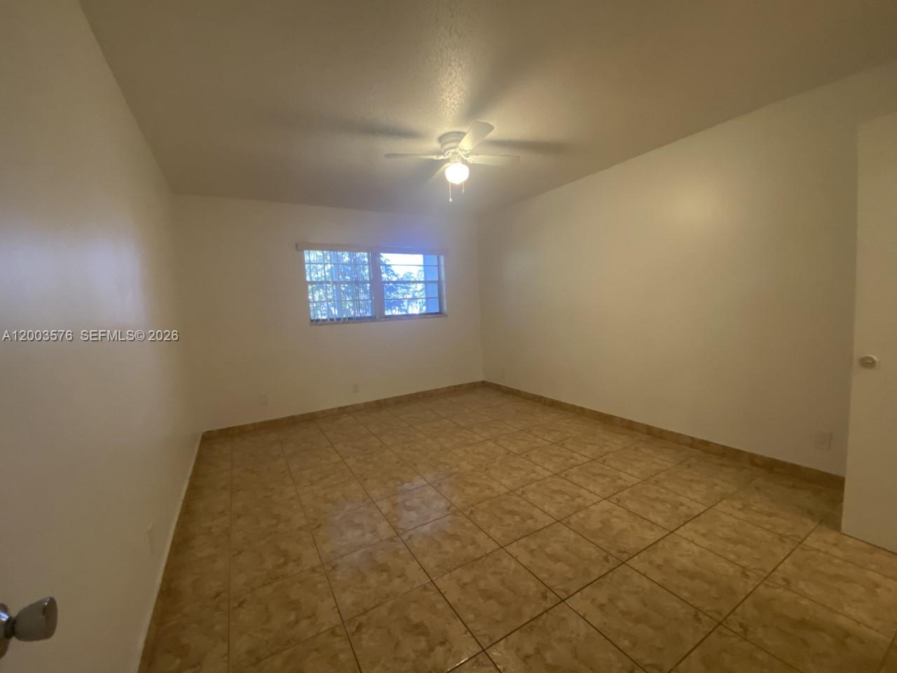 MARGATE VILLAGE PH I COND - Residential Lease