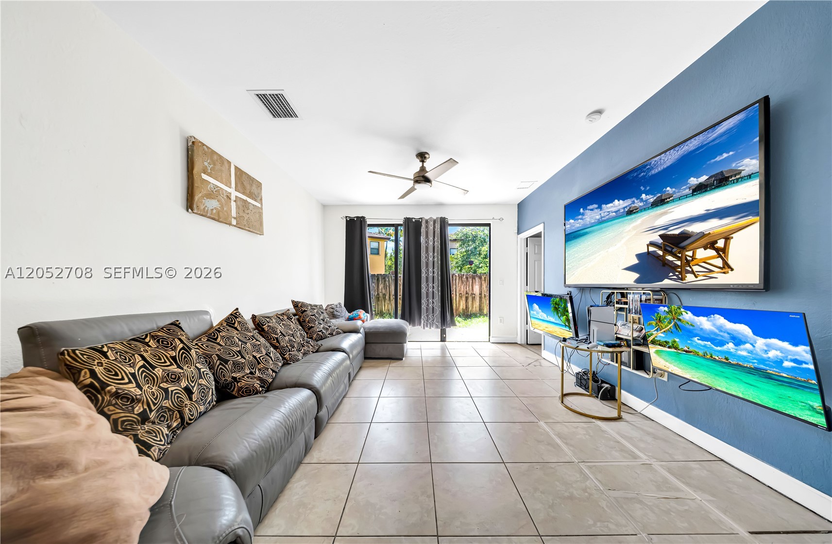 SILVER PALM EAST SEC TWO - Residential