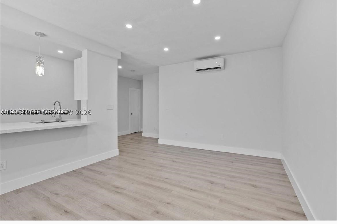 ALTOS DEL MAR NO 3 - Residential