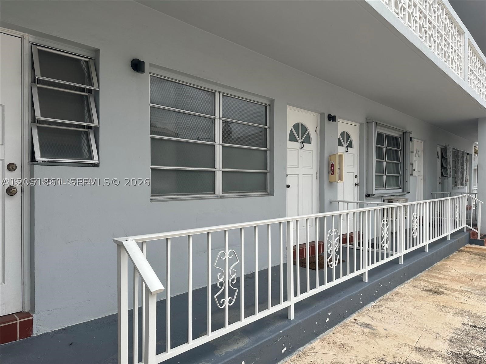 ALTOS DEL MAR NO 3 - Residential