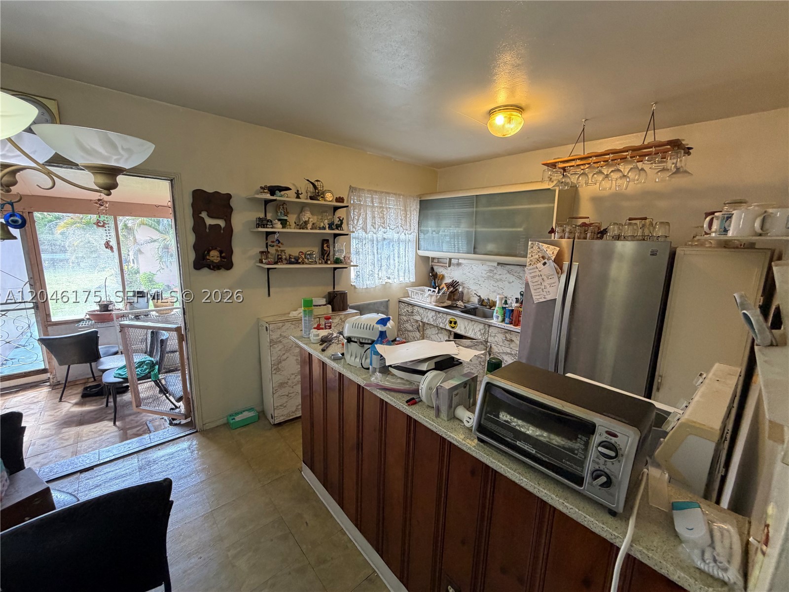 VALENTINE VILLAS - Residential Income