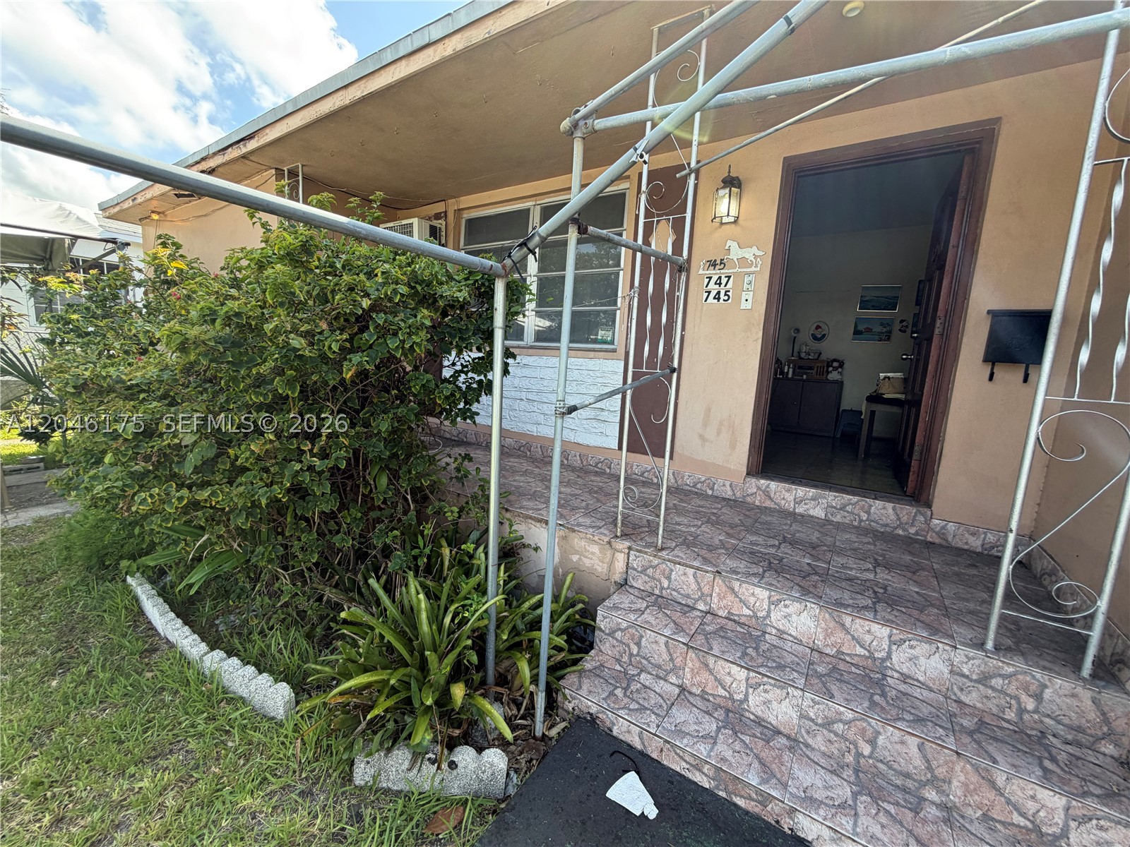 VALENTINE VILLAS - Residential Income