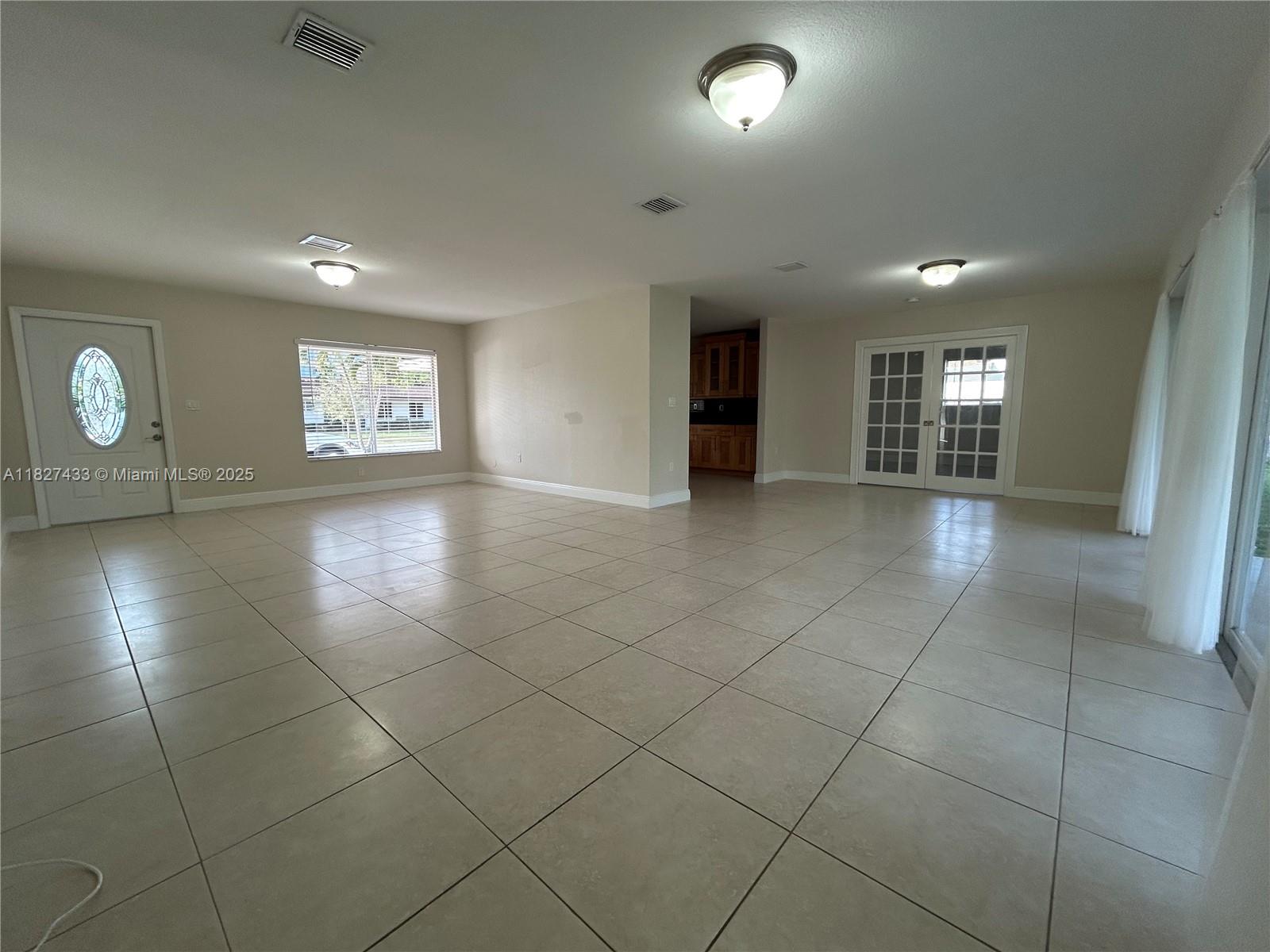 Snapper Crk Park Un 1 - Residential Lease