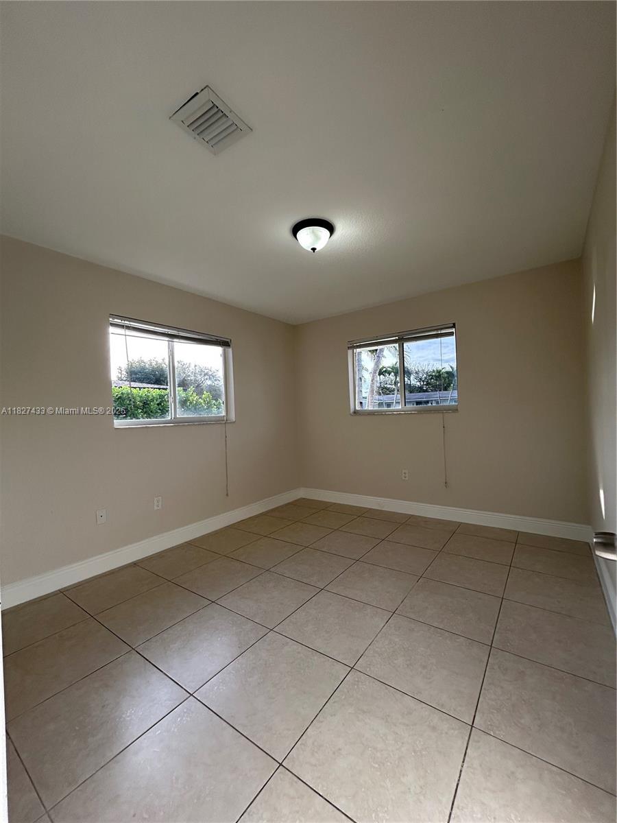 Snapper Crk Park Un 1 - Residential Lease