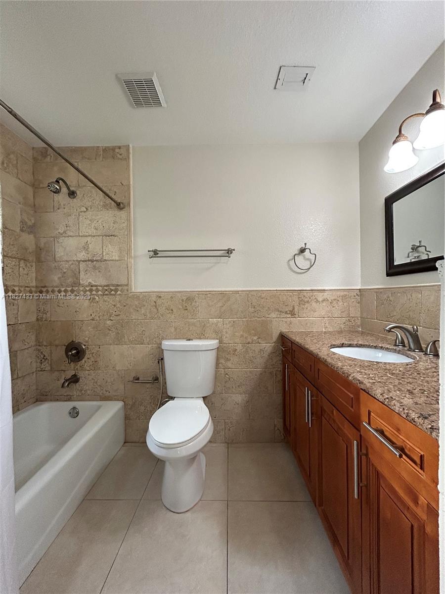 Snapper Crk Park Un 1 - Residential Lease
