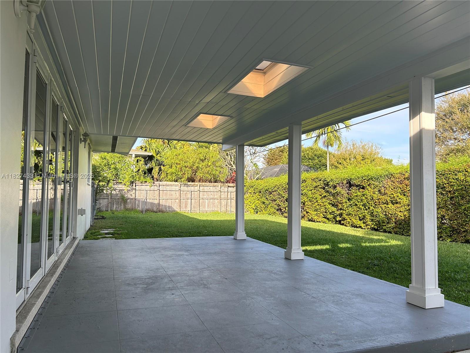 Snapper Crk Park Un 1 - Residential Lease