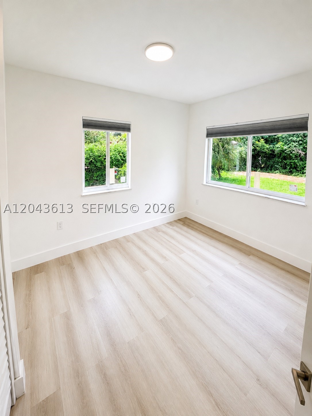 SUNSET ISLES SEC 4 - Residential