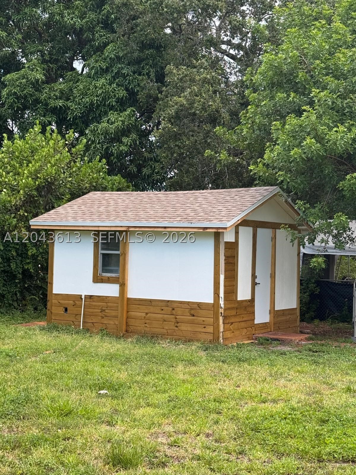 SUNSET ISLES SEC 4 - Residential