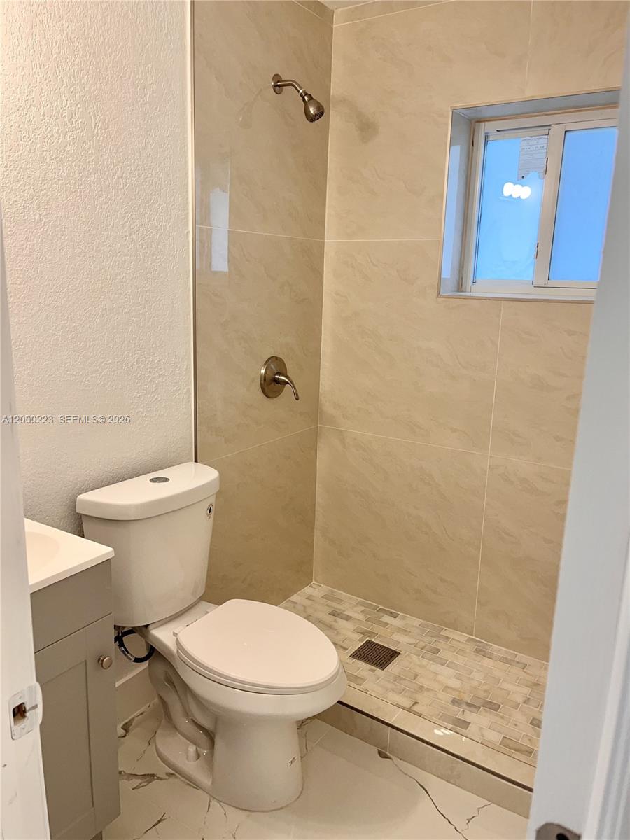 BISCAYNE RIVER GARDENS - Residential Lease