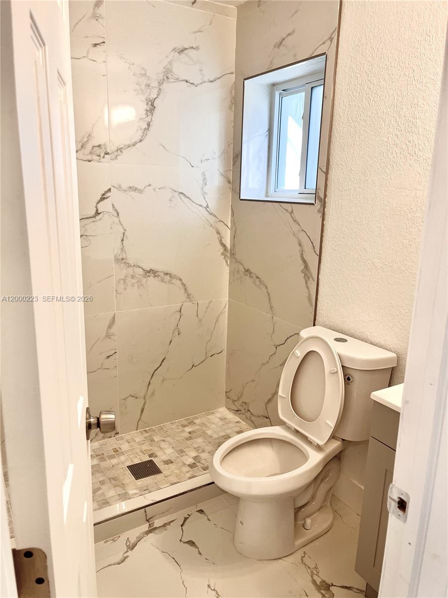BISCAYNE RIVER GARDENS - Residential Lease