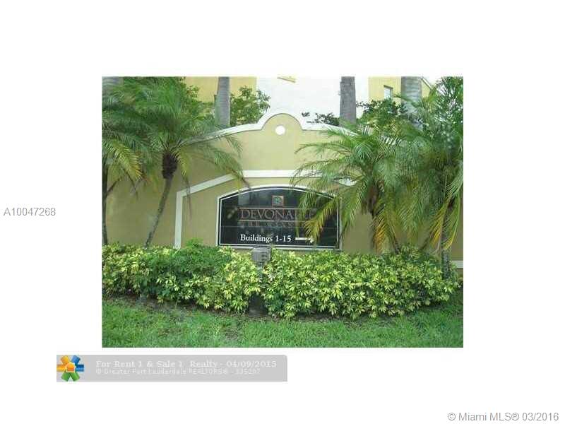 GREAT OPPORTUNITY TO LIVE IN PEMBROKE PINES CLOSE TO I75 ,PEMBROKE GARDENS ,PEMBROKE MALLS,DON'T MISS THE OPPORTUNITY TO LIVE IN A RESORT STYLE VERY CENTRALLY LOCATED IS TENANT OCCUPIED  GOOD FOR INVESTORS !!!!!!!!!