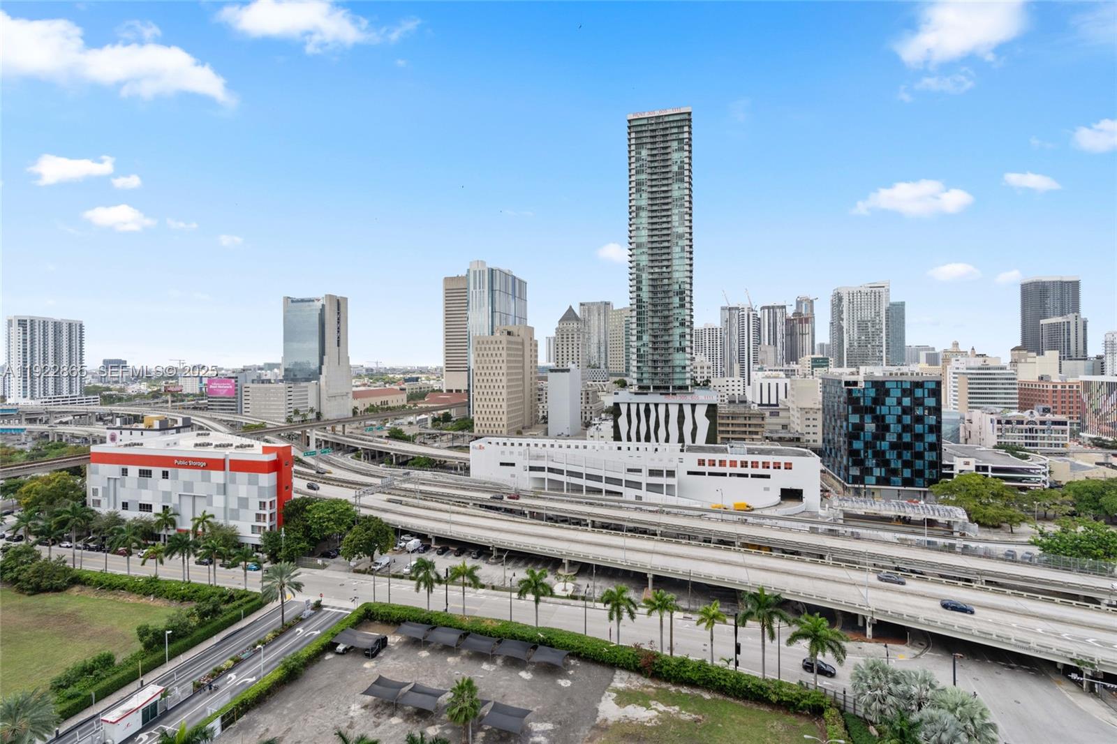 WIND CONDO - Residential Lease