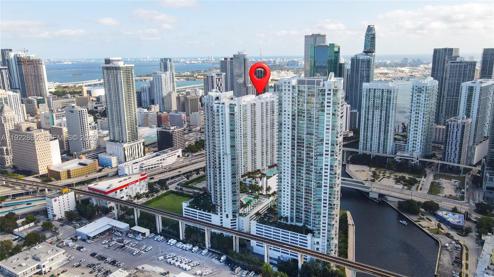 WIND CONDO - Residential Lease