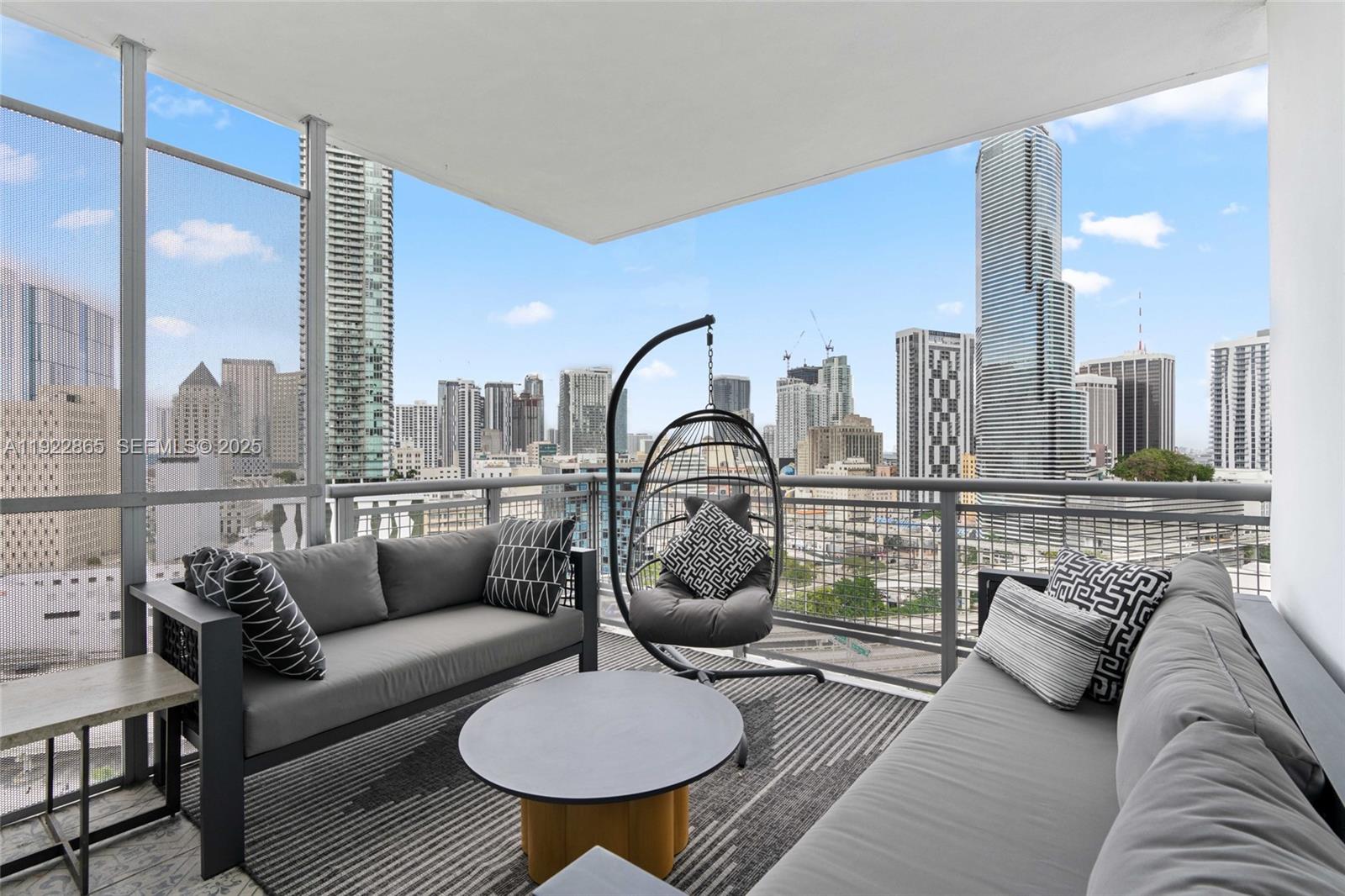 WIND CONDO - Residential Lease