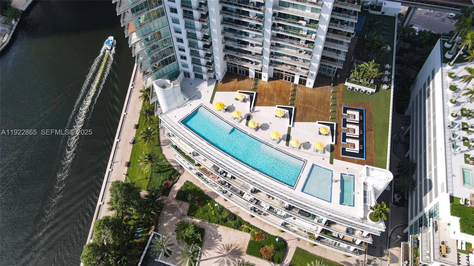 WIND CONDO - Residential Lease